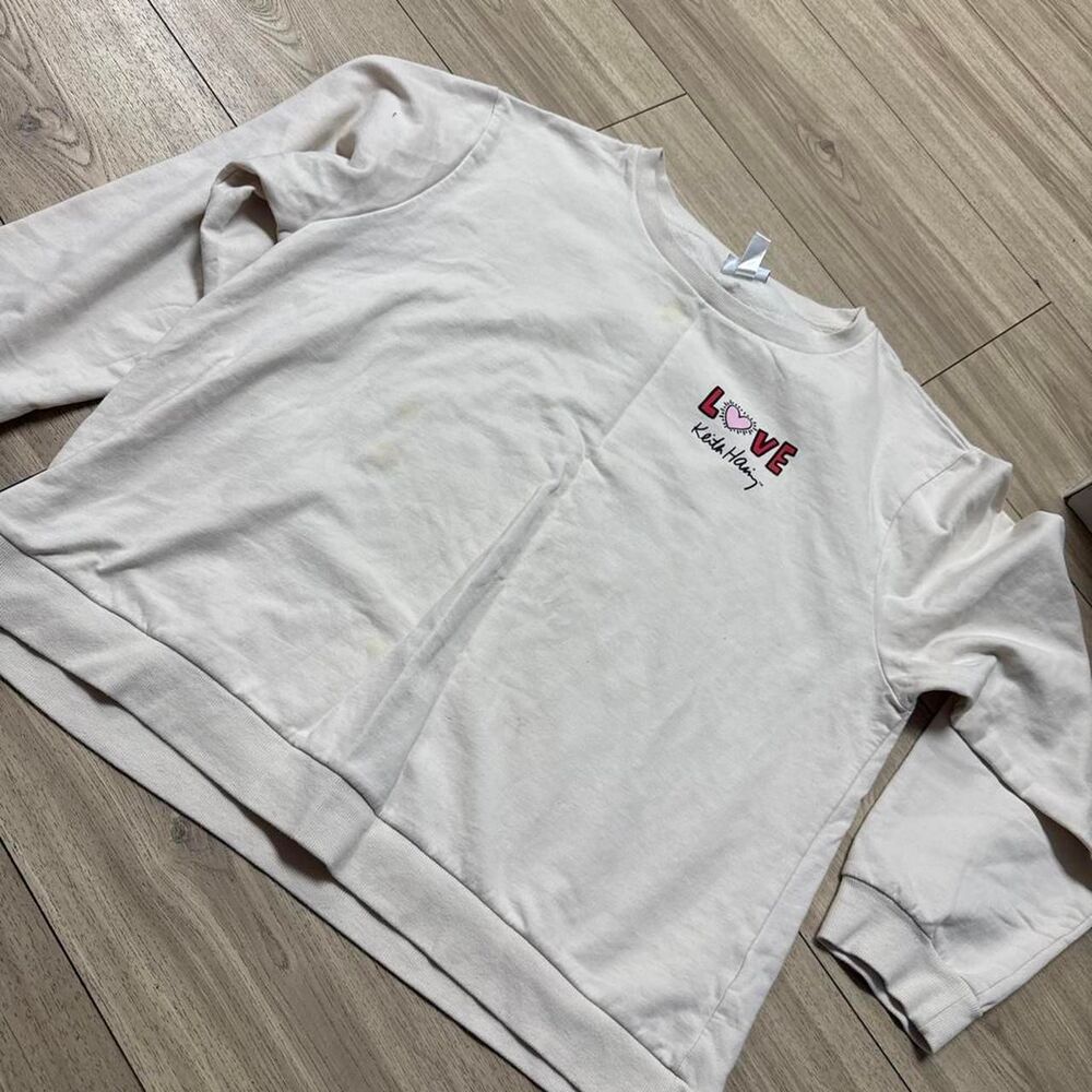 Unbranded Women's Cream and White Sweatshirt
